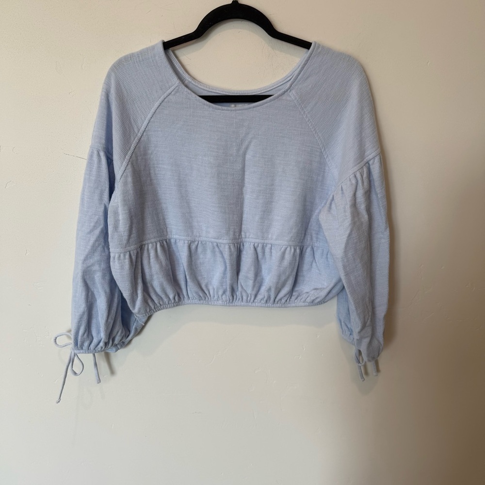 Aerie Light Blue Women's Cropped Top with Balloon Sleeves Size Small Casual